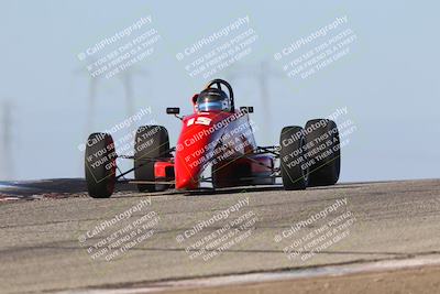 media/Oct-26-2025-CalClub SCCA (Sun) [[8ce1e69566]]/Group 6/Grapevine/